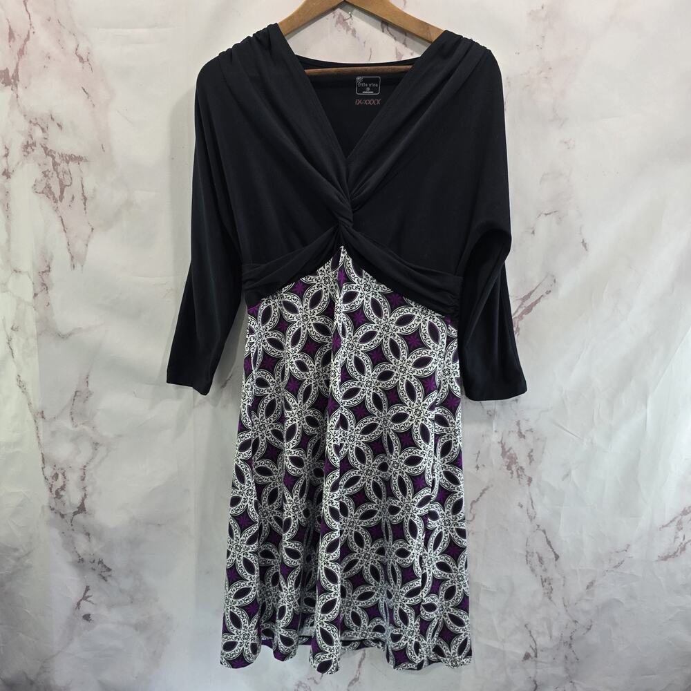 Title Nine Dress Womens Medium Black Purple White Mini Half Quarter Sleeve V